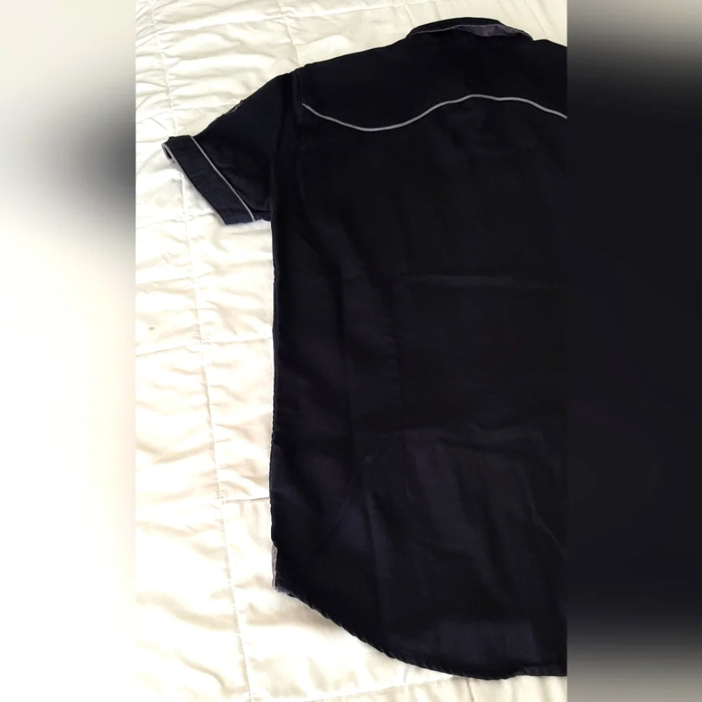 Guess Button Up - Picture 12 of 15